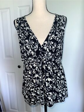 Lucky Brand Black & White‎ Abstract Floral V-Neck Empire Waist Tank Top Size M